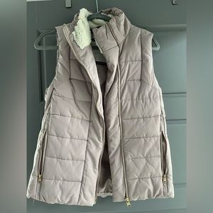 Calvin Klein Performance lilac puffer vest SMALL